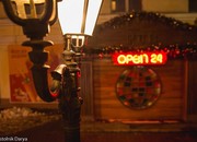 00b3_carousel