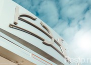 819e_carousel