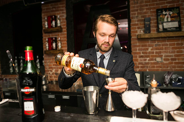 Мастер-класс известного бартендера Ричарда Ханта в "InTouch Cocktail Bar". Рестораны Екатеринбурга